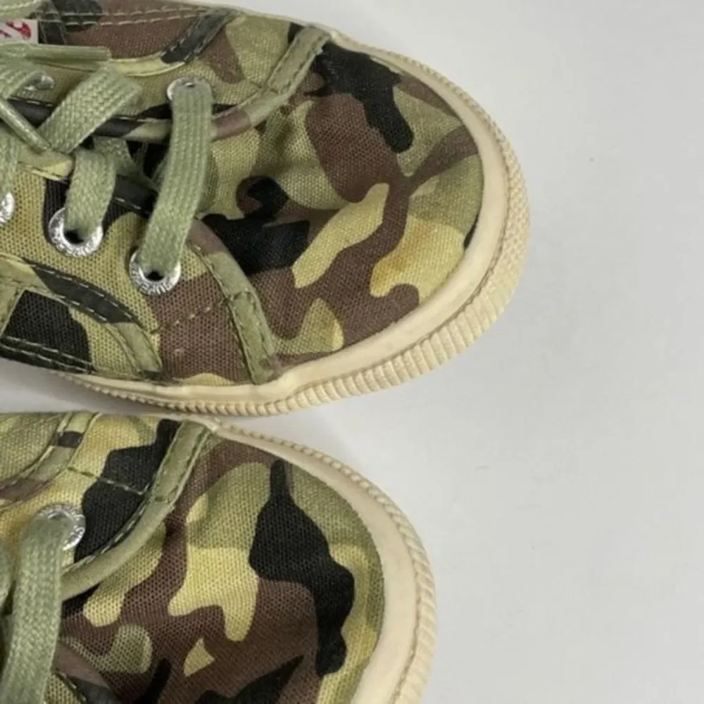 Superga Green Camo Sneakers 5M 6.5 W‎